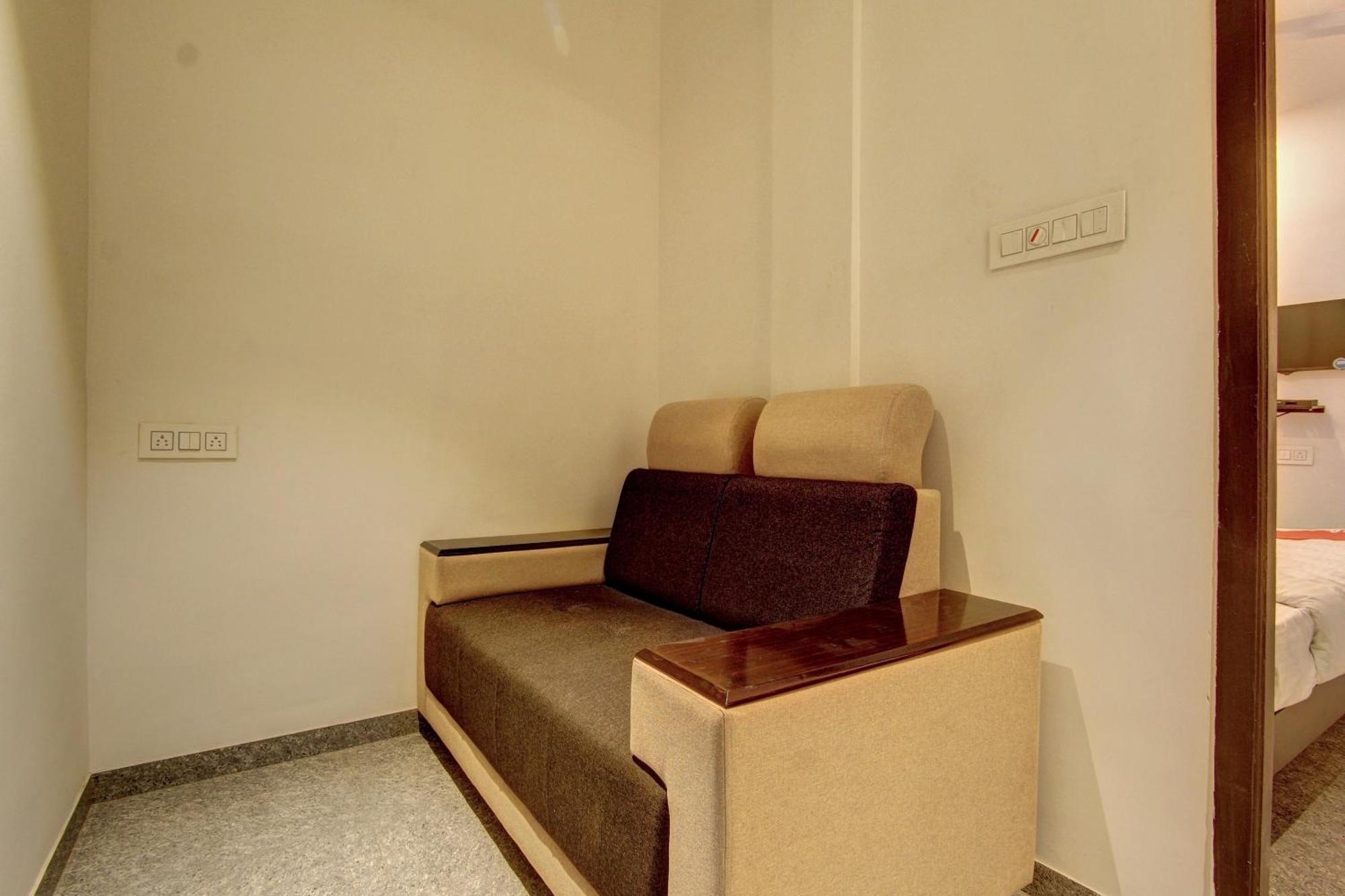 Hotel O Blue Moon Singanallur Exterior photo